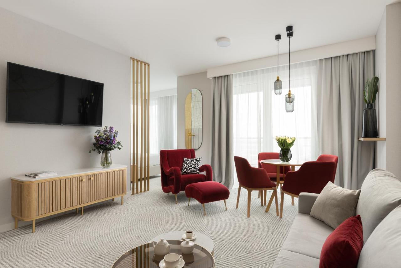 Royal Tulip Warsaw Apartments Extérieur photo